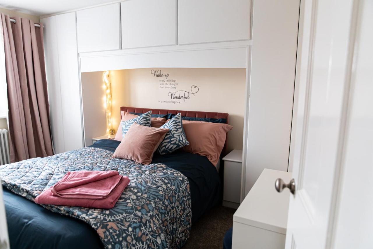 Inviting 3-Bed House In Manchester Bagian luar foto