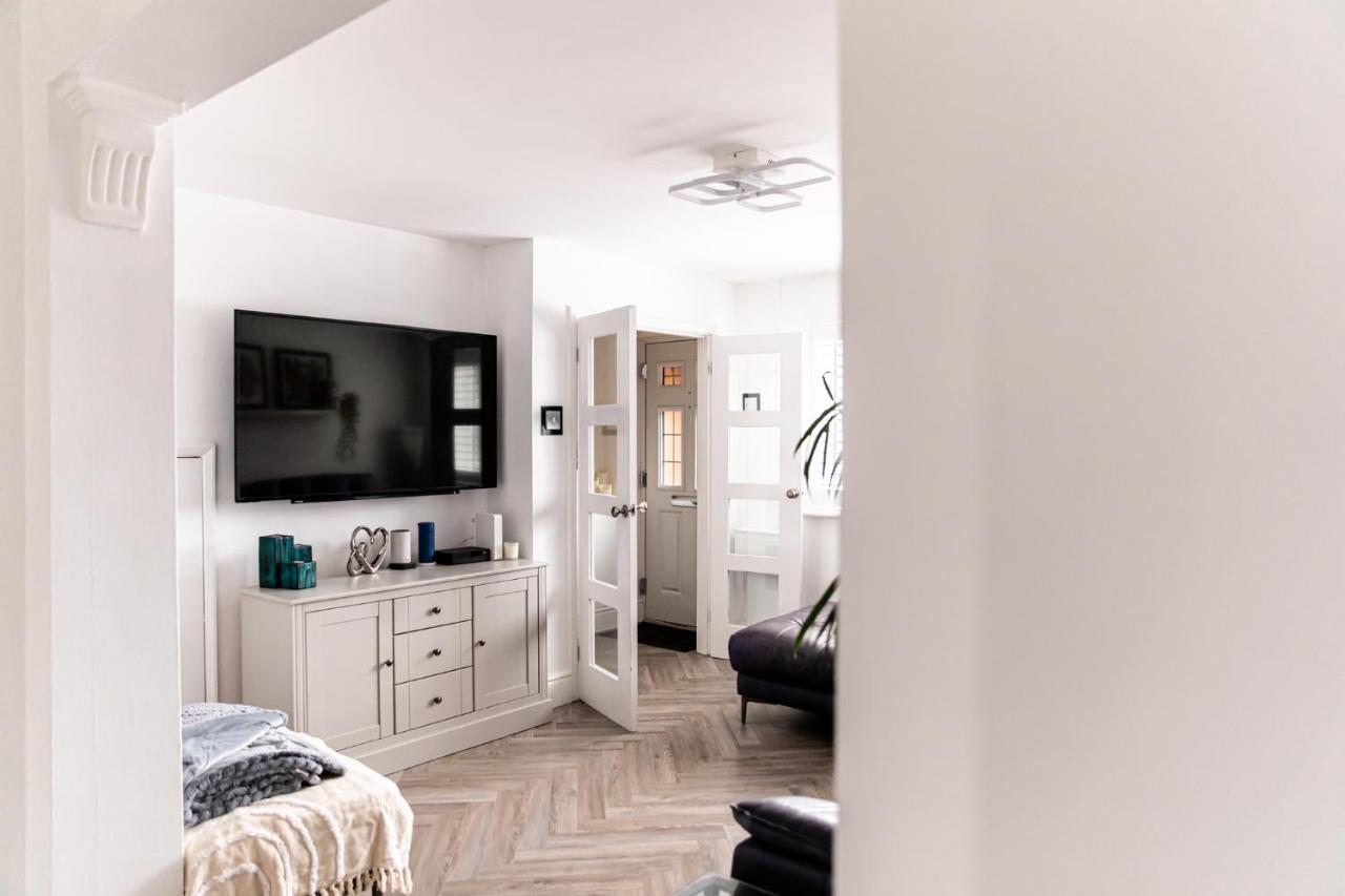 Inviting 3-Bed House In Manchester Bagian luar foto